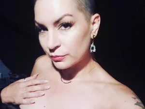 Visit TheeLadyKatrina Room